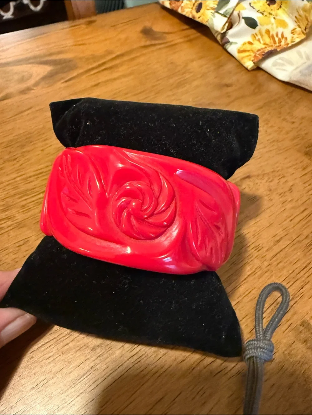 N/A bold red